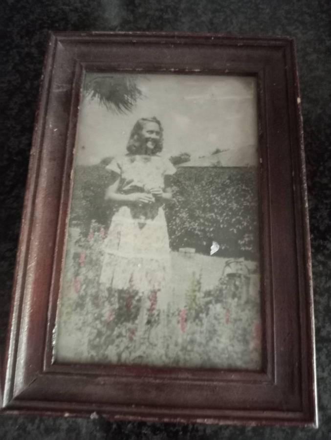 VINTAGE WOODEN FRAME WITH GLASS