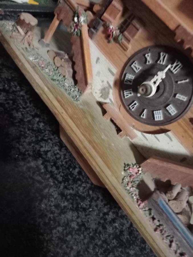 VINTAGE R LOTSCHER SWISS CUCKOO CLOCK