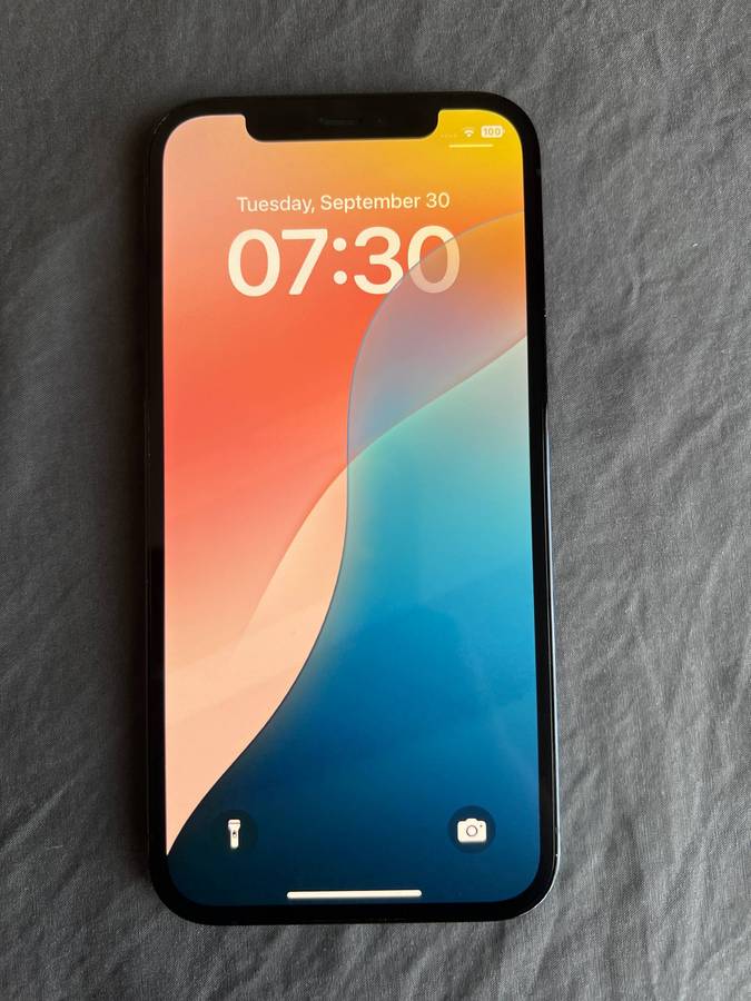 iPhone 12 Pro 128GB   R7,300
