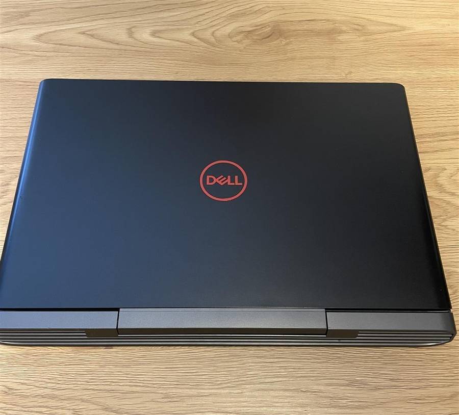 [Gaming Laptop] Dell Inspiron 7577 | 256 SSD | 16GB Ram | i7 7700HQ | GTX1050TI