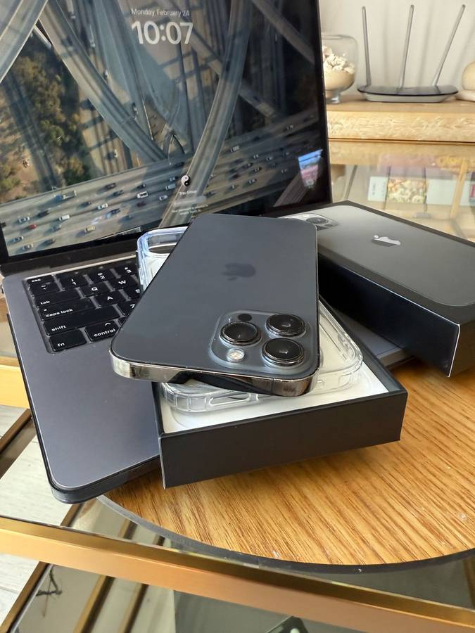 iPhone 13 Pro Max 128GB Space Grey + Box & Extras