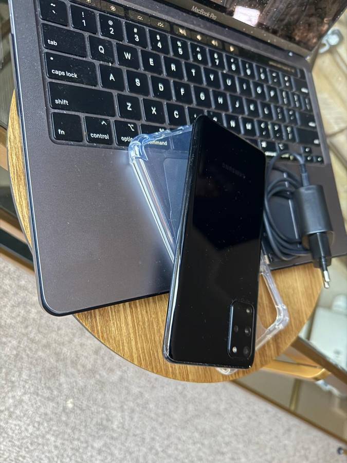 Samsung Galaxy S20 Plus (128GB) ,Excellent Refurbished Condition