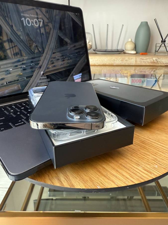 iPhone 13 Pro Max 128GB Space Grey + Box & Extras