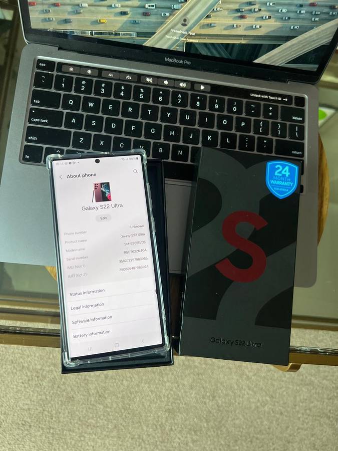 Samsung Galaxy S22 Ultra (256GB) Burgundy ,12GB RAM In Excellent Condition