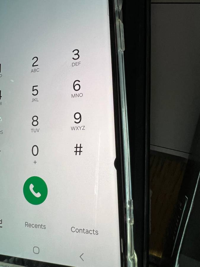 Samsung Galaxy S22 Ultra (256GB) Burgundy ,12GB RAM In Excellent Condition