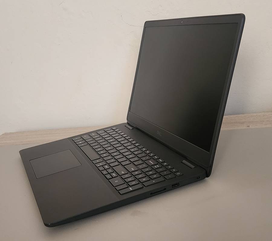 Dell Vostro 3501 15.6-inch Core i3-1005G1 8GB RAM 512GB SSD Win 11 Pro Laptop
