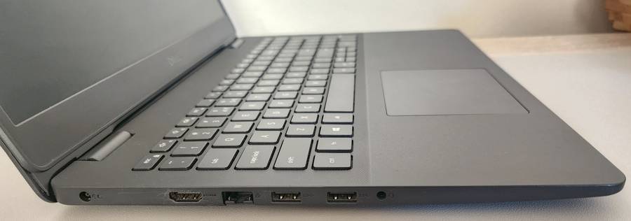Dell Vostro 3501 15.6-inch Core i3-1005G1 8GB RAM 512GB SSD Win 11 Pro Laptop