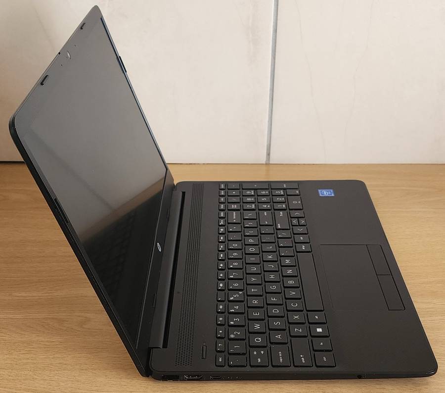 **HP LAPTOP 15-DX1XX | 15 INCH | INTEL | 8GB RAM | 240GB SSD | FHD | NEW BATTERY| 3 MONTH WARRANTY**