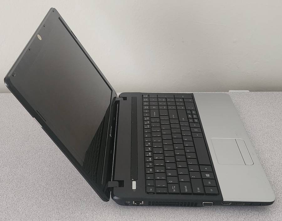 **PACKARD BELL TE11HC - i3 | 15.6 HD | 4GB MEMORY | 500GB HDD | WINDOWS 10**