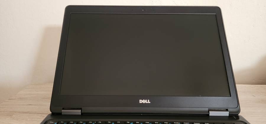 DELL LATITUDE E5550 | INTEL CORE i5-5200U | 8GB RAM | 500GB HDD | 15.6 LED | 4G/LTE | WIN10P