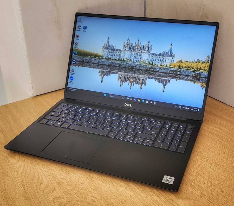 Dell Vostro - 10th Gen i5 | 8GB Ram | 256GB SSD | Windows 11