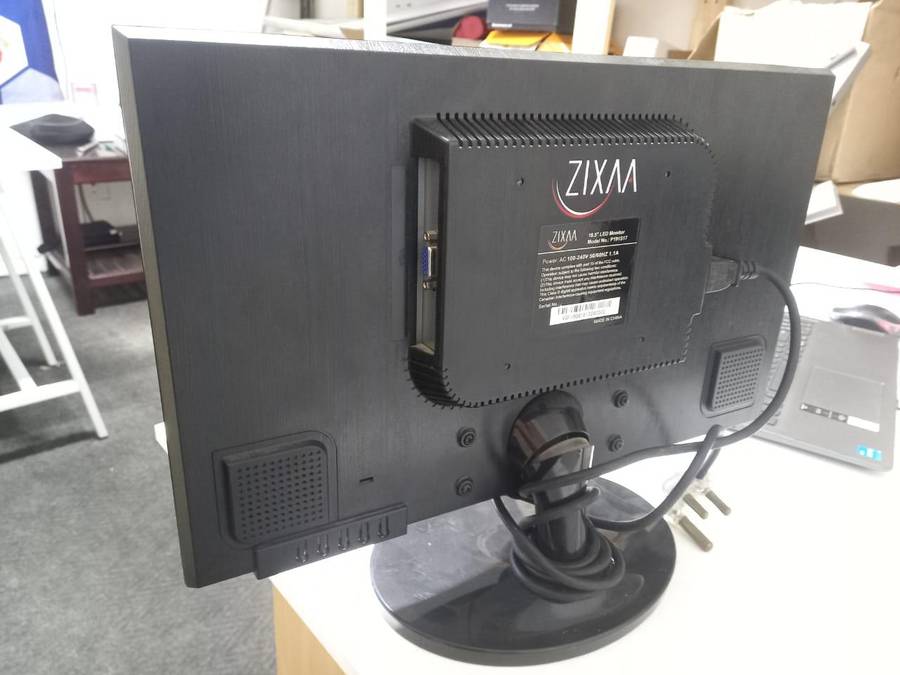 19 INCHES LED MONITOR