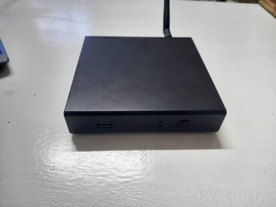 Giada Q30W  Mini Pc Like new !!!!