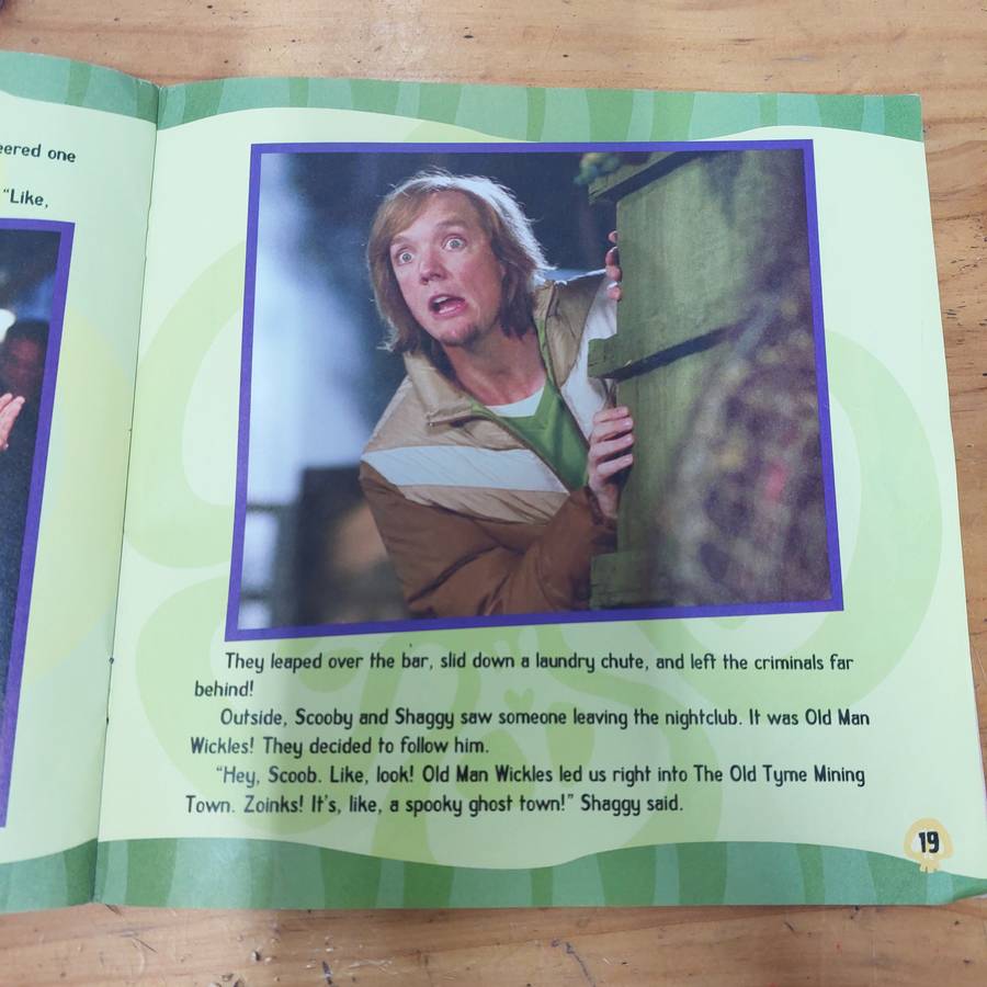 Scooby Doo 2 Monsters unleashed scholastic book