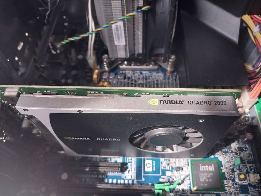 HP Z400 WORKSTATION + NVIDIA QUADRO 2000 GPU