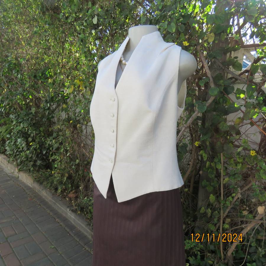 Amazing rich cream wool/poly sleeveless top/waistcoat by NADA Istanbul.Size 36. Brand new con