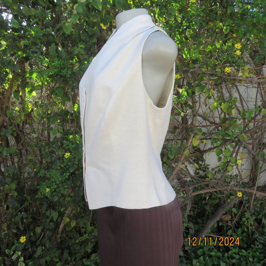 Amazing rich cream wool/poly sleeveless top/waistcoat by NADA Istanbul.Size 36. Brand new con