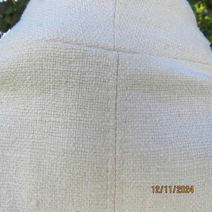 Amazing rich cream wool/poly sleeveless top/waistcoat by NADA Istanbul.Size 36. Brand new con