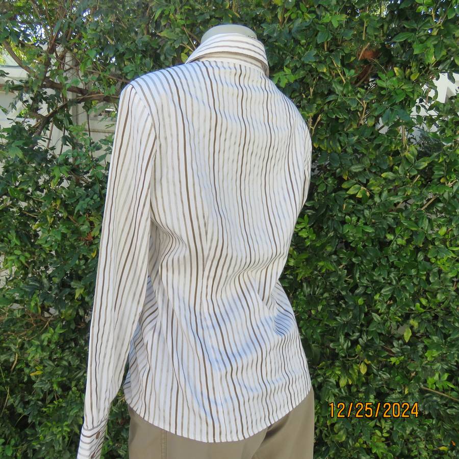 Good quality white/brown embossed vertical striped polycotton stretch tailored shirt. Size 36 OASIS