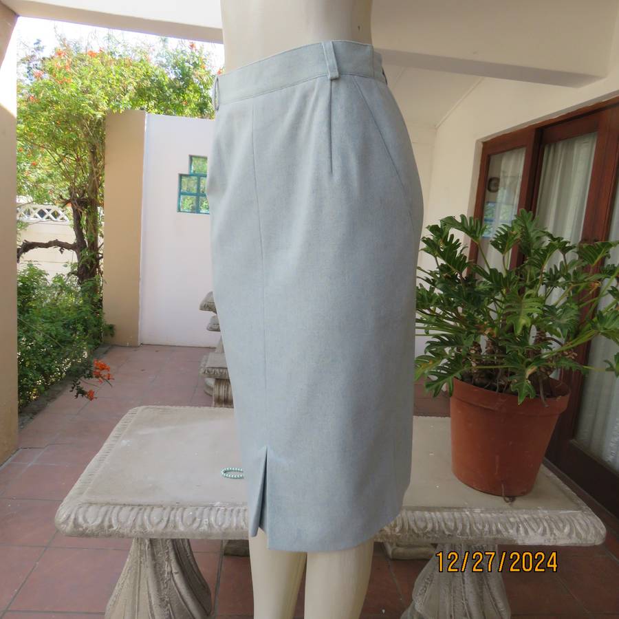 Haute couture new wool/cashmere blend mottled cream/turquoise lined skirt by YARELL size 36