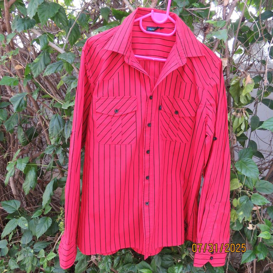 EXSTREAM men's red-black striped long sleeve casual cotton shirt size medium.