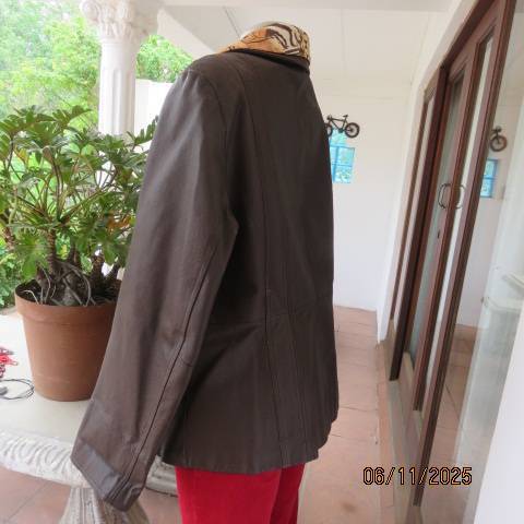 EXACT dark brown genuine napa leather zip-up jacket with collar. Size 40