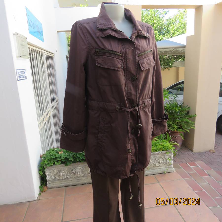 Beautiful structured chocolate brown all seasons 100% cotton jacket. By WOOLWORTHS size 38. As new,