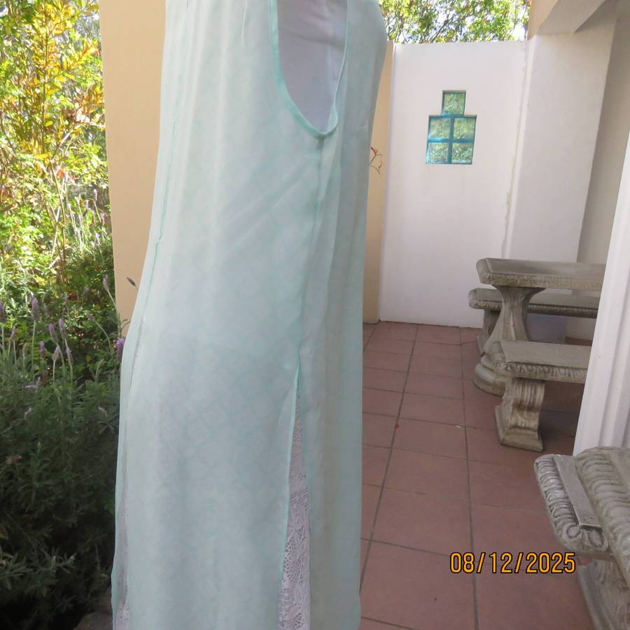 KELSO extra long sheer aqua-white sleeveless top. Shirt collar Slits. Size 38