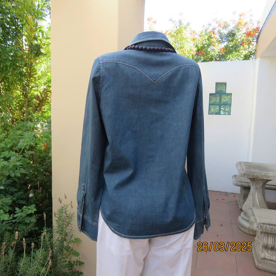 NEW FEELING blue denim long sleeve shirt size 36. Cowboy style. As new