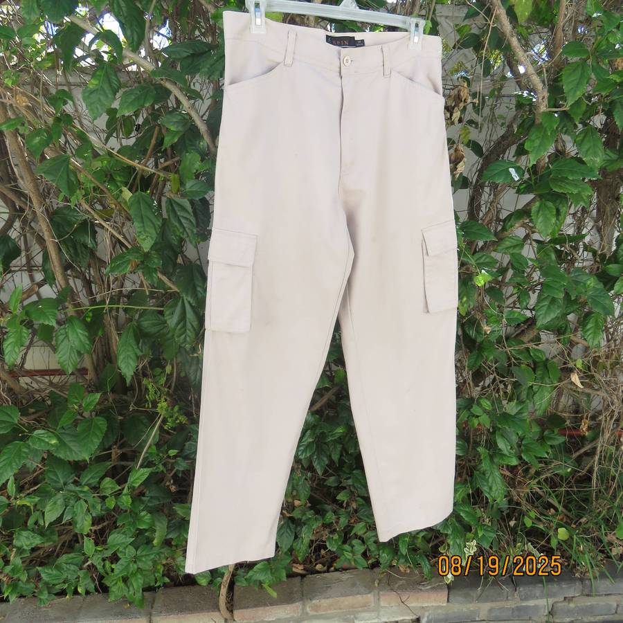SPIN men's beige casual pants size 36. Pockets back-front. Bellows on leg sides.