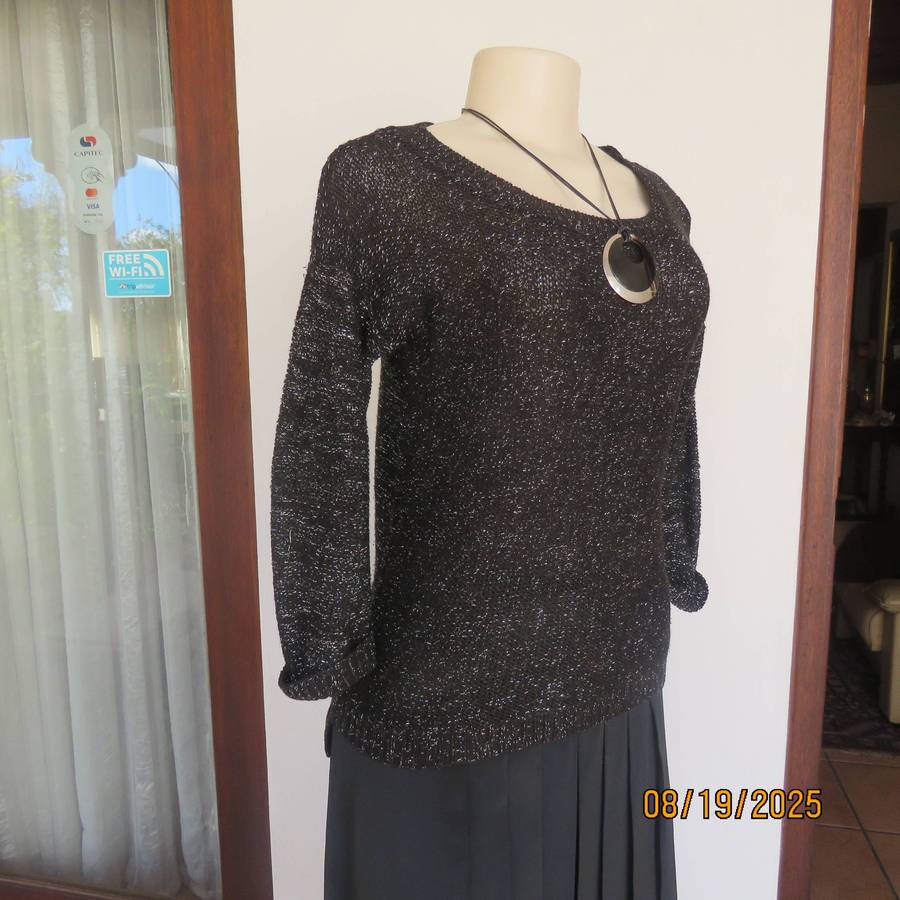 WWW black and silver acrylic-lurex knit slip over top. Day-evening wear. Size 32