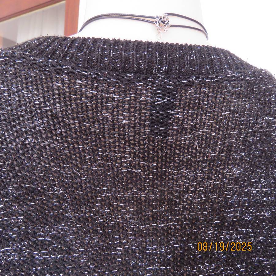 WWW black and silver acrylic-lurex knit slip over top. Day-evening wear. Size 32