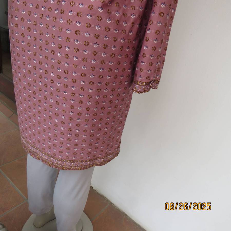 REAL Woman coral loose long top-short dress with tiny mustard-blue print. Size 42