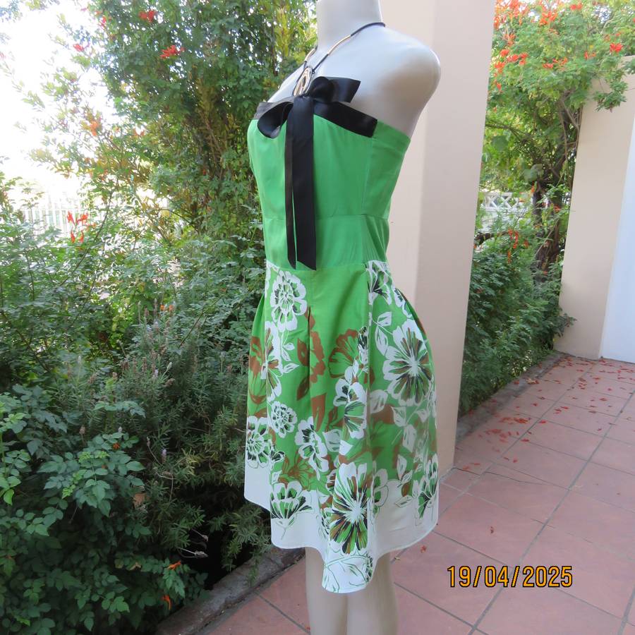 LEGIT grass green strapless dress with pretty white-brown floral border. Size 34.