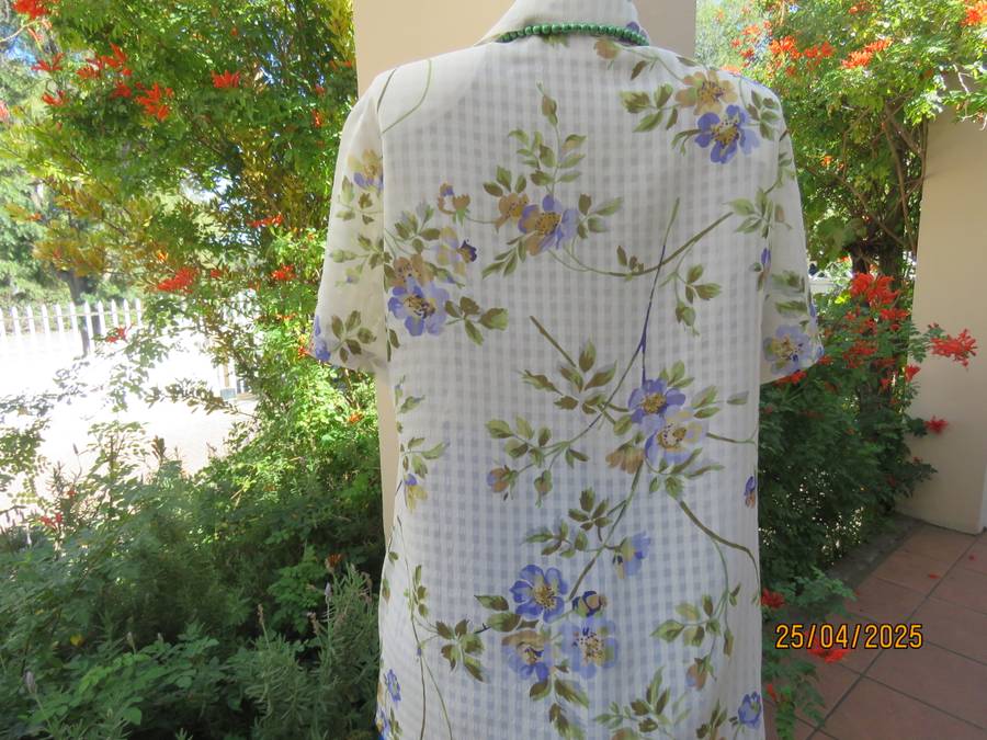 FOSHINI rich cream opaque check with blue floral pattern top. Size 38.