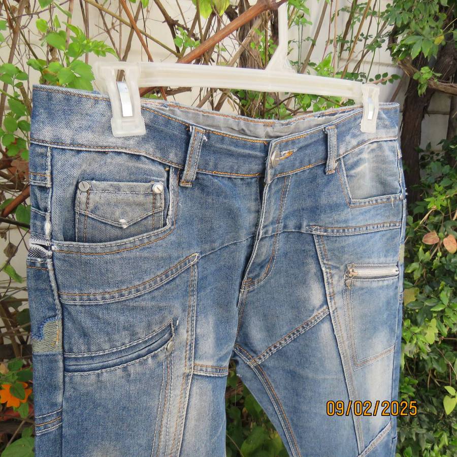 BJ blue cotton fashion cropped jeans from Thailand in size 36