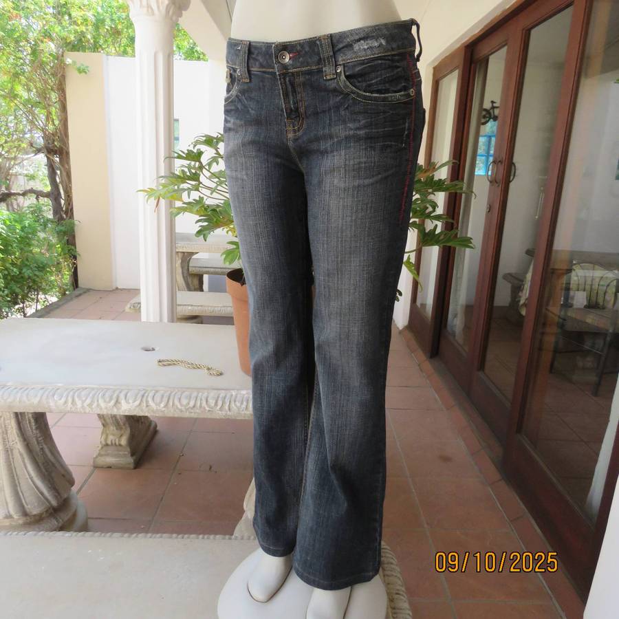 WOOLWORTHS dark blue denim low rise distressed look jeans size 35.