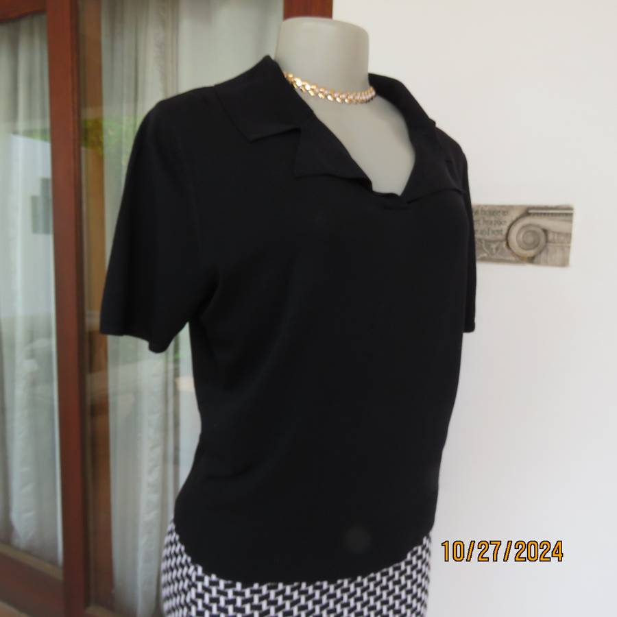 ANDRE BULLE imported black rayon-poliamida blend knitted golf style top. Size 38. As new