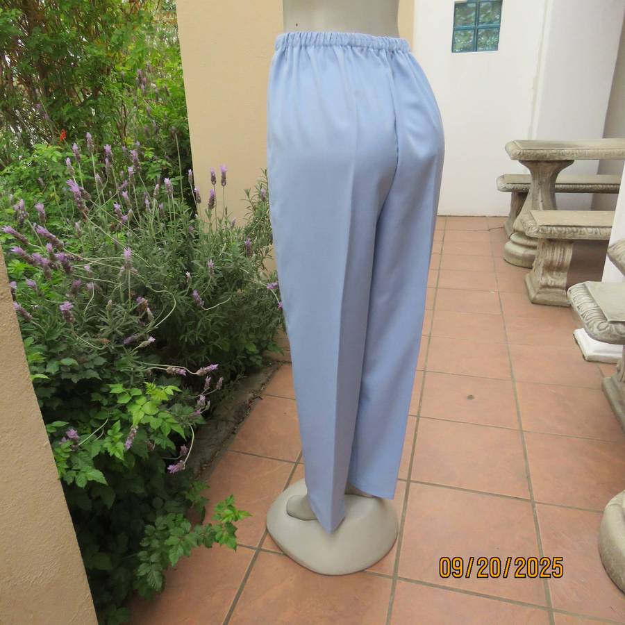 Boutique made 3 pc outfit in powder blue linen-polyester blend. Size 40.