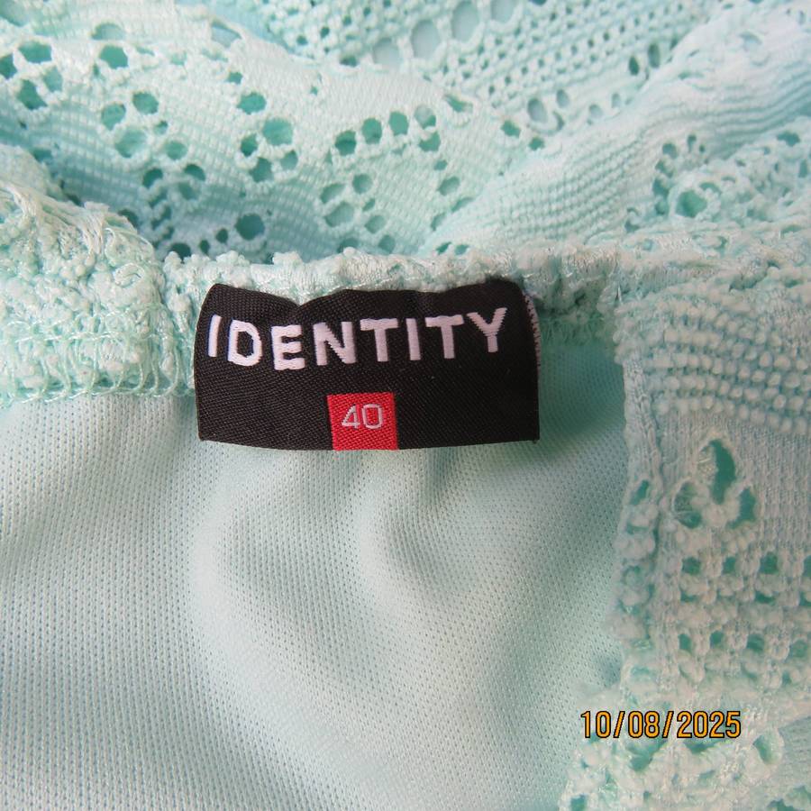 IDENTITY mint green special shift slip over dress in stretch polyester lace. Size 38-40