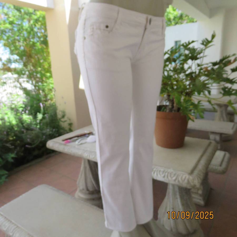 LEGIT white stretch cotton bootcut low rise jeans size 32-34