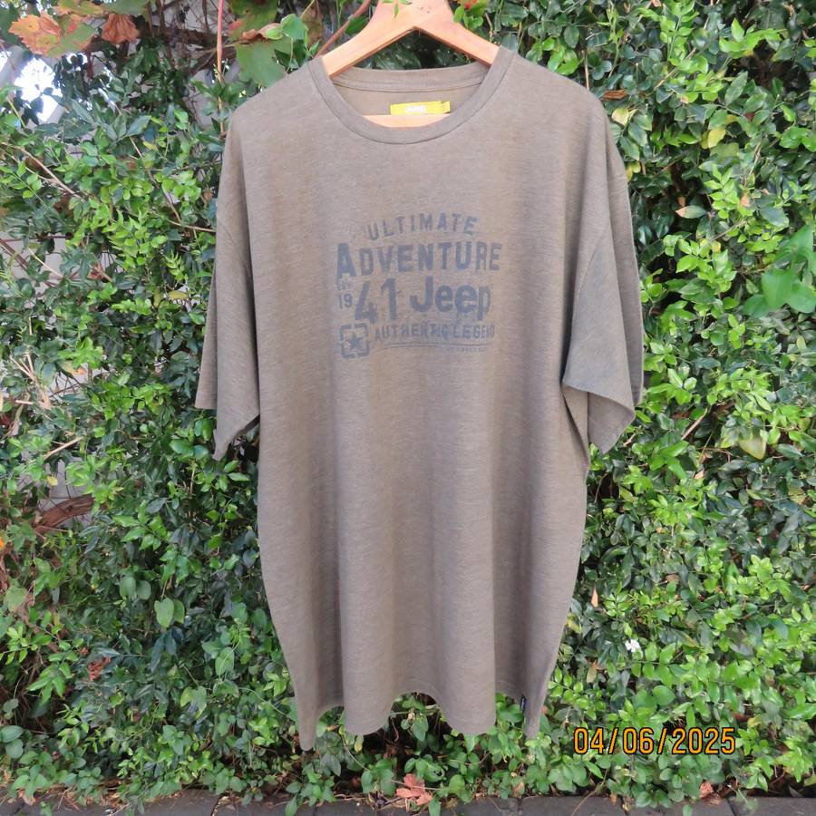 JEEP olive green-cream mottled short sleeve T shirt size 3XL