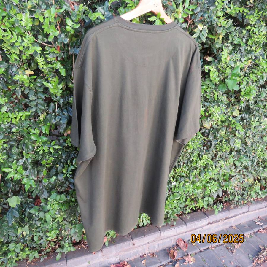 JEEP dark olive green as new short sleeve T shirt size 3XL. In 100% cotton