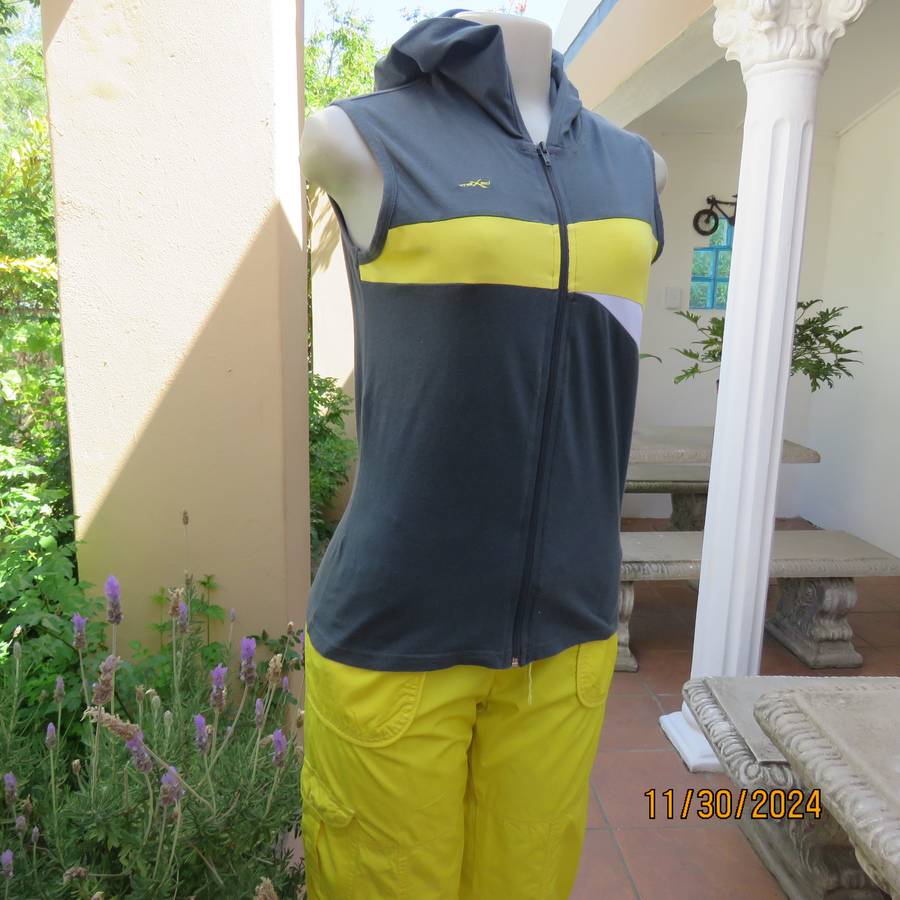 Attractive MAXED hooded dark grey-yellow stripe-white breathing fabric top. Size 34.Zip-up front.