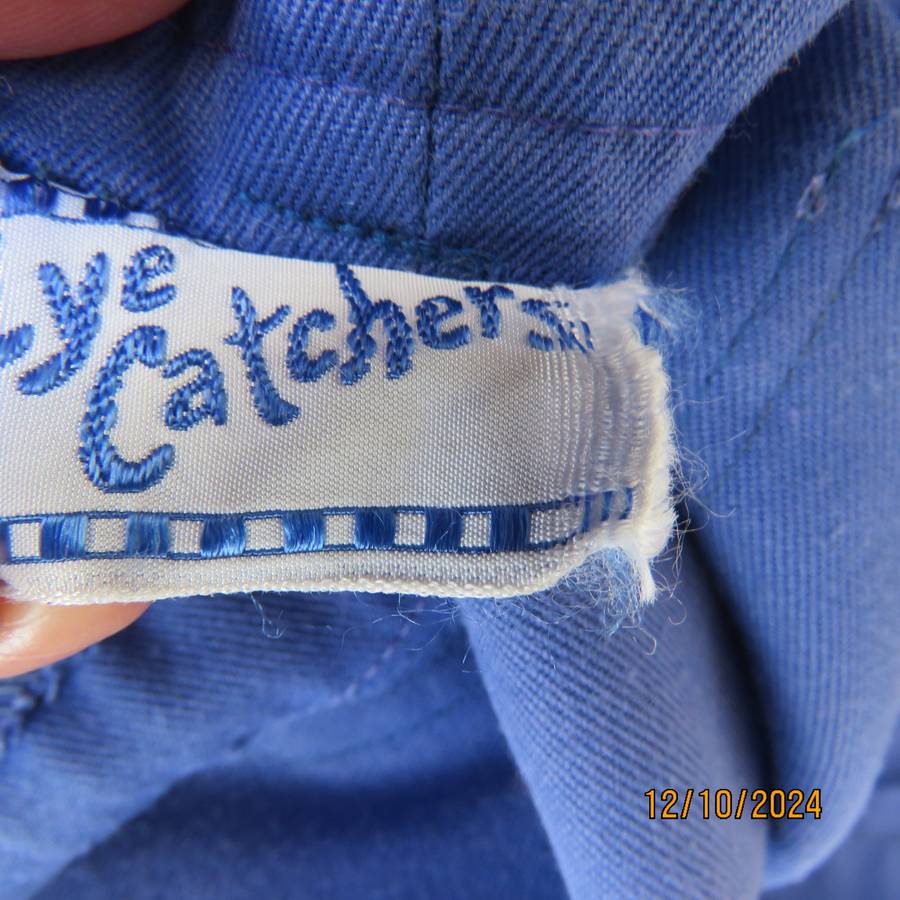 COLT eye catcher cobalt blue short with turnovers. Size 36-38. Cotton-viscose. Pockets.As new