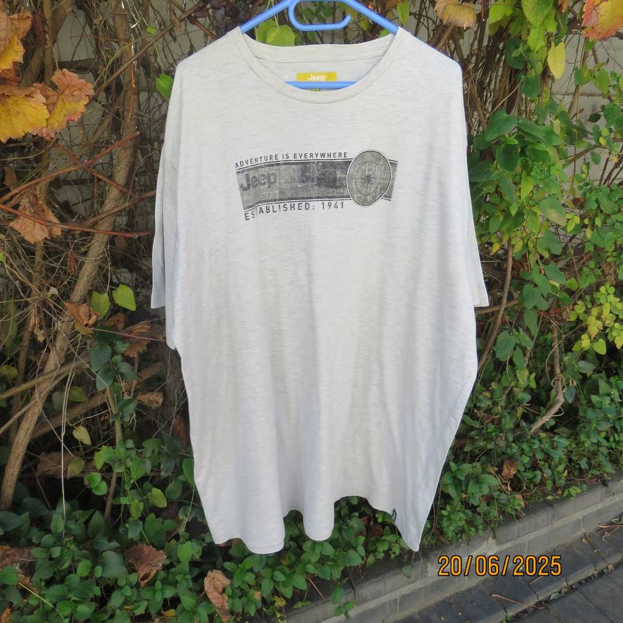 JEEP light grey mottled short sleeve men's T shirt size 3XL. In polycotton