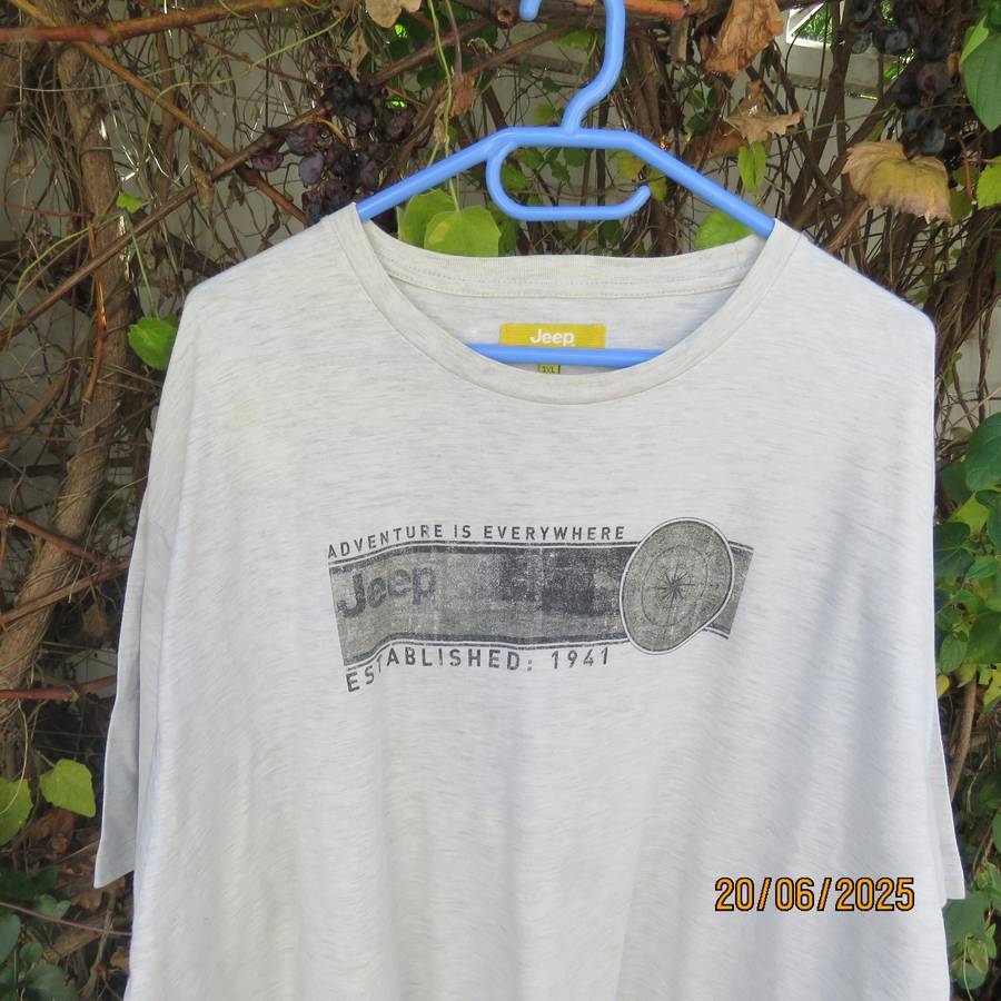 JEEP light grey mottled short sleeve men's T shirt size 3XL. In polycotton