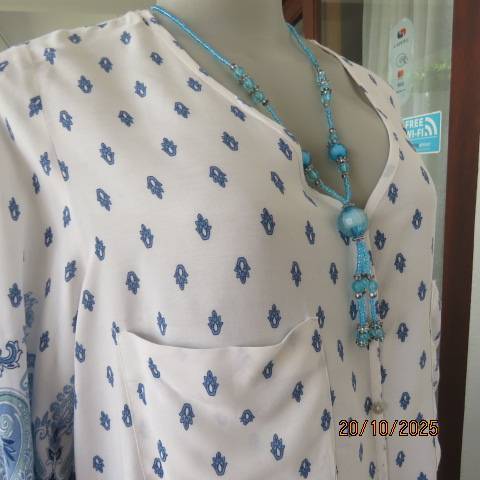 DAVID JONES white V neck viscose top with blue print and wide border. Size 40