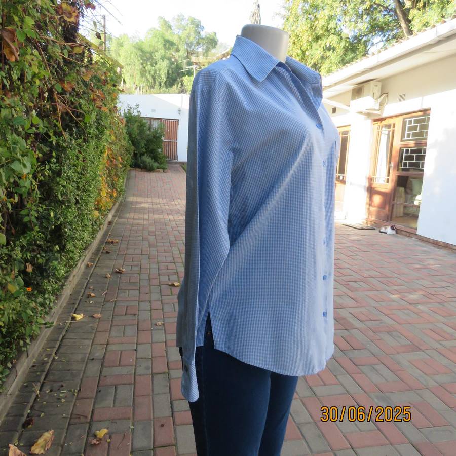 WOOLWORTHS blue-white tiny check long sleeve shirt. Size 36. Polycotton.