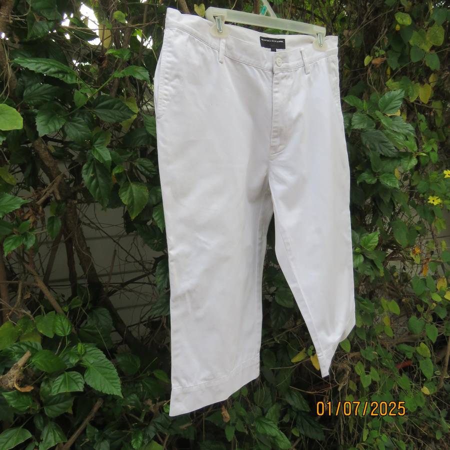 GEORGES RECH white 100% cotton cropped pants size 38. High Quality